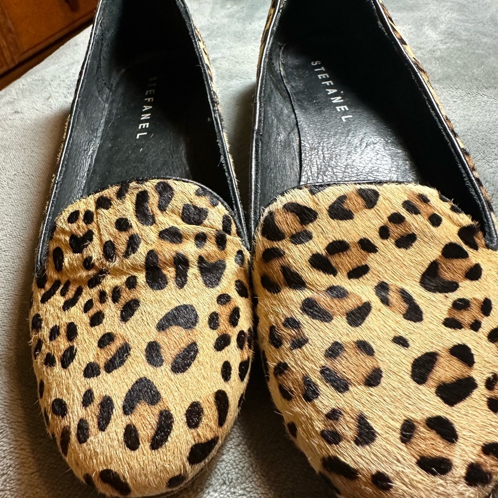 Stefanel Leopard Print Loafers size 38. In great condition.  Very comfy - Picture 2 of 6